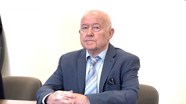 Pacientku měl osahávat a otírat se o ni penisem. Pražský psychiatr vinu odmítá