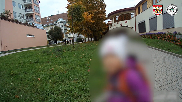 V Brně se ztratila pětiletá děvčátka. Policisté ukázali video z pátrání