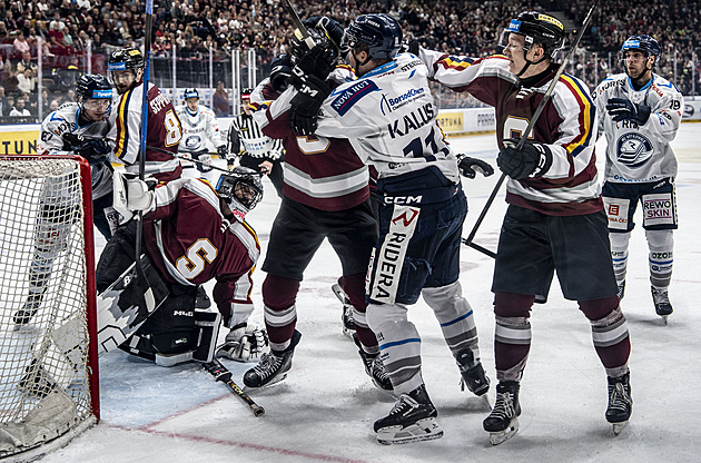 ONLINE: Sparta - Vítkovice 4:4. Hosté smazali čtyřbrankové manko, prodlužuje se