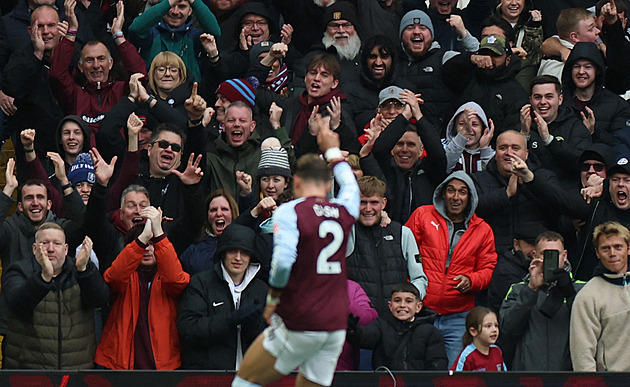 ONLINE: Krejčí v základu, Wolves ztrácí. Aston Villa vede nad City, daří se i Arsenalu