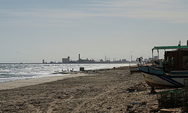 Továrna nám všechno otrávila. Tunisané oplakávají své kdysi krásné město