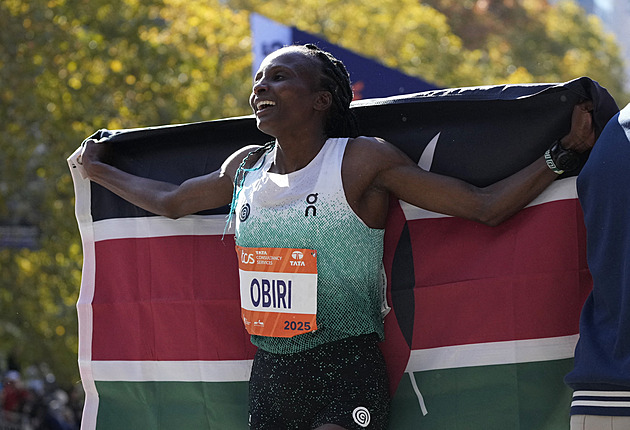 Po 22 letech v New Yorku padl maratonský rekord. Překonaly ho hned tři Keňanky