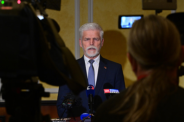 Veřejnost má právo vědět, jak Babiš vyřeší střet zájmů, trvá na svém Pavel