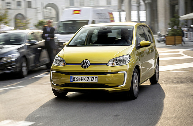 Hledá se auto za rozumnou cenu. Němci šetří, výrobci marně vyhlížejí nákupní boom