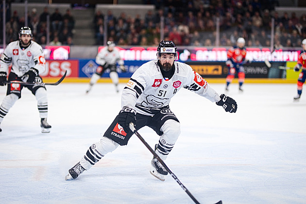 ONLINE: Sparta bojuje o čtvrtfinále, za soupeře z Zugu nastoupí i Kubalík