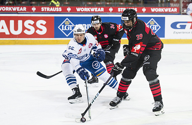 ONLINE: Po debaklu odplata? Sparta hraje se Zugem bez branek, Brno přišlo o vedení