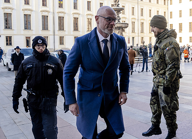 Na Hrad za prezidentem dorazil Plaga. Pavel přijme také Vojtěcha a Tejce