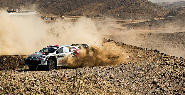 Ogier je podeváté mistrem světa v rallye, vyrovnal Loebův rekord