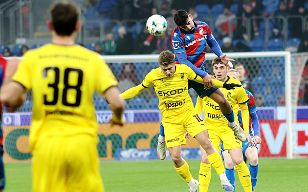 ONLINE: Plzeň - Ml. Boleslav 2:0, hosté v deseti, Durosinmi v závěru zvyšuje vedení