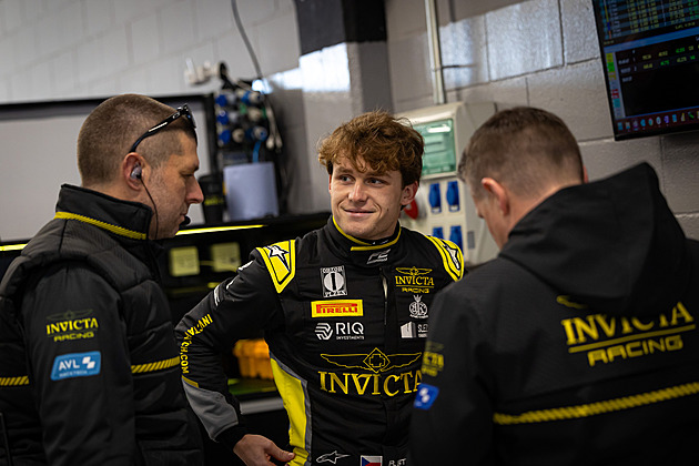 Zamíří Čech do formule 1? Staněk má nabídky, řeší se McLaren i další týmy