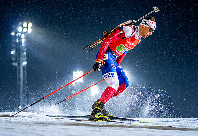 Biatlon ONLINE: Vytrvalostní závod mužů v Östersundu. Jak si vedou Češi?