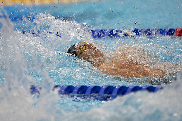 Plavec Čejka získal na ME v krátkém bazénu bronz na znakařské dvoustovce