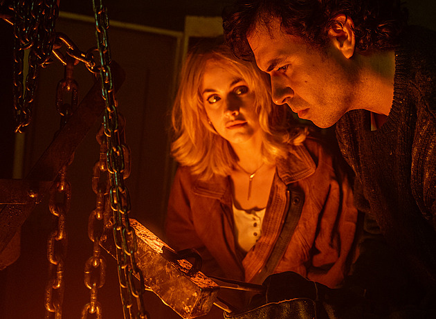 RECENZE: Sedm vražd a řada zmizelých. Krimiseriál Zlato láká reálným pozadím