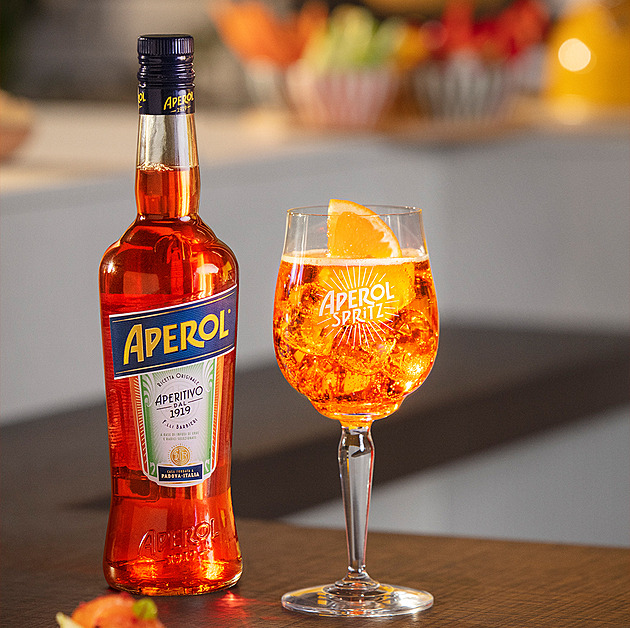 Aperol míří do Ameriky. Italský výrobce chce dobýt trh milovníků piva