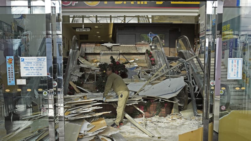 Silné zemětřesení v Japonsku: Úřady vydaly varování před tsunami