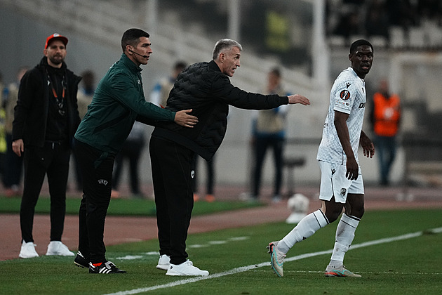 Ukázali jsme charakter, chválil Hyský. Druhá žlutá pro Jemelku byla přísná