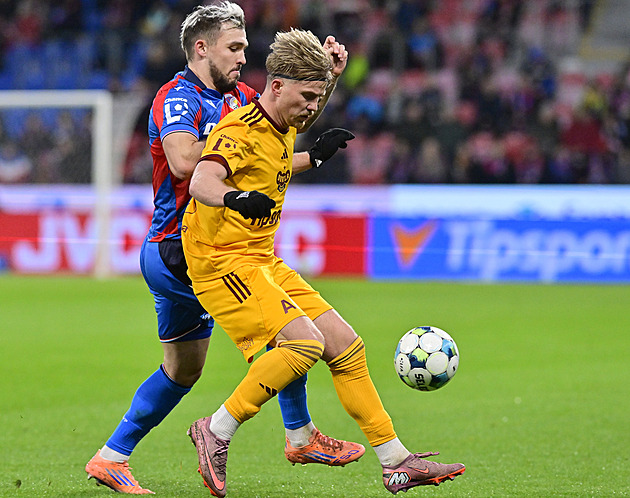 ONLINE: Plzeň - Dukla 1:0, domácí se ujímají vedení, trefuje se Durosinmi