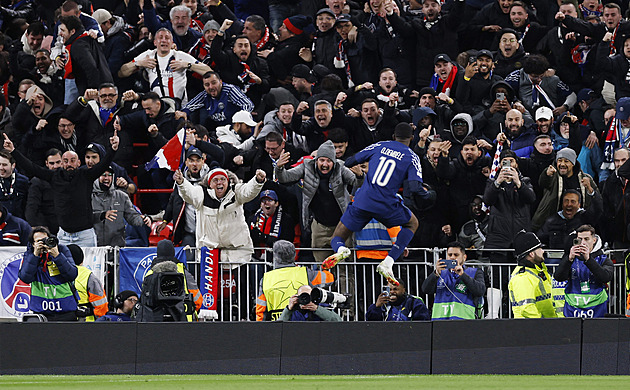 Fotbalistou roku FIFA je Dembélé. Navázal na svůj triumf ve Zlatém míči