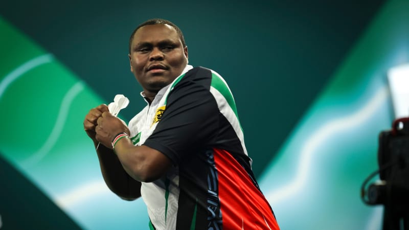 Veterinář napsal šipkařskou pohádku. Neměl ani na letenku, teď na mistrovství šokoval svět