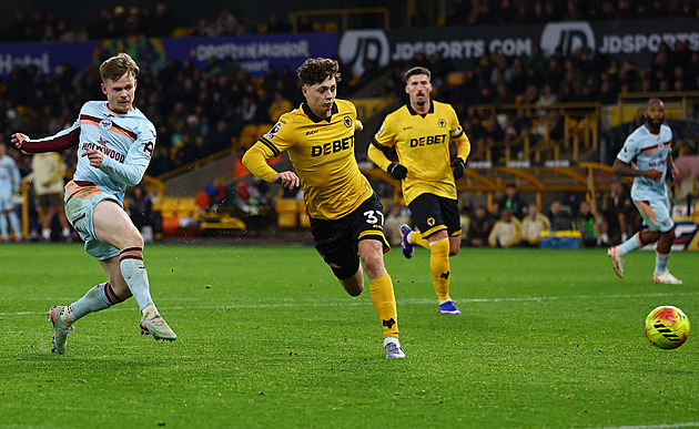 ONLINE: City slaví, Wolves opět prohráli. Liverpool ve šlágru vyzve Tottenham