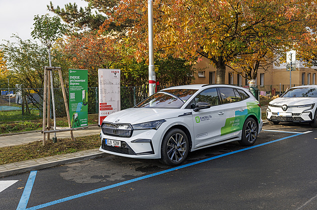 Využité dvacet minut denně. Nabíječky elektroaut budou ještě roky prodělávat