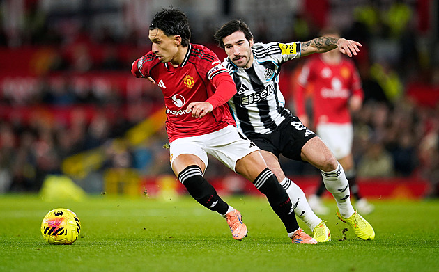 ONLINE: Manchester United - Newcastle 1:0, po parádním voleji se raduje Dorgu