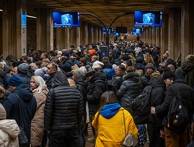 Kyjevem otřáslo několik silných výbuchů. „Zůstaňte v úkrytech,“ vyzýval Kličko