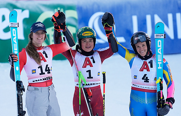Třetí triumf v olympijské sezoně pro Scheibovou. Vyhrála obří slalom v Semmeringu