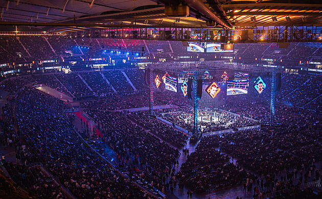 Oktagon dobývá Polsko. Aplikace XTB je prvním titulárním partnerem pro dresy