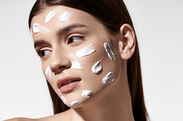 Nejlepší kosmetické produkty roku. S těmito kousky nešlápnete vedle