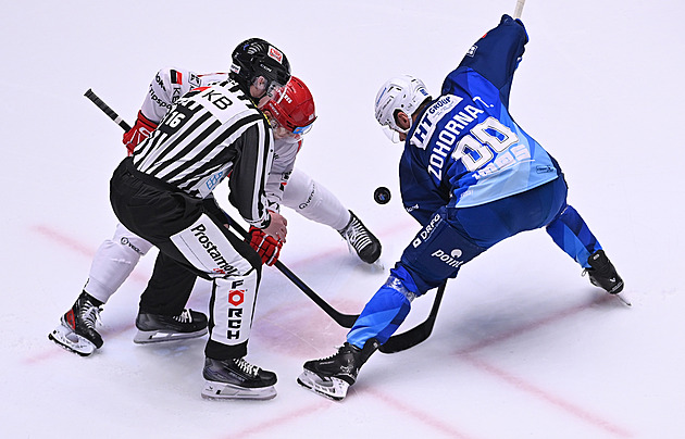 ONLINE: Třinec se přetahuje s Brnem, Pardubice srovnaly s Litvínovem