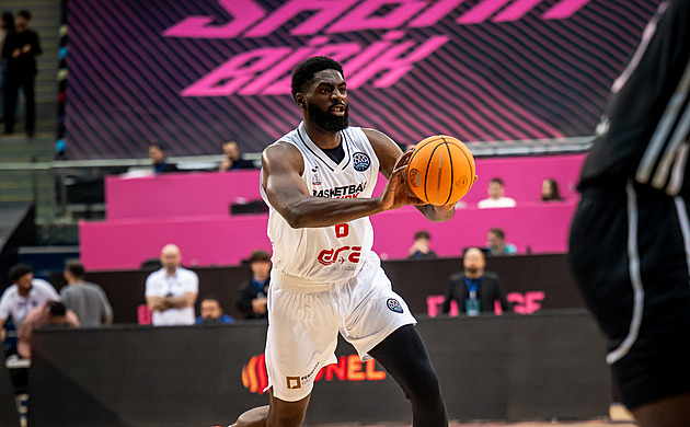 Nymburk sahal po rekordu. Olomoucko zasypal 131 body a vyhrál základní část