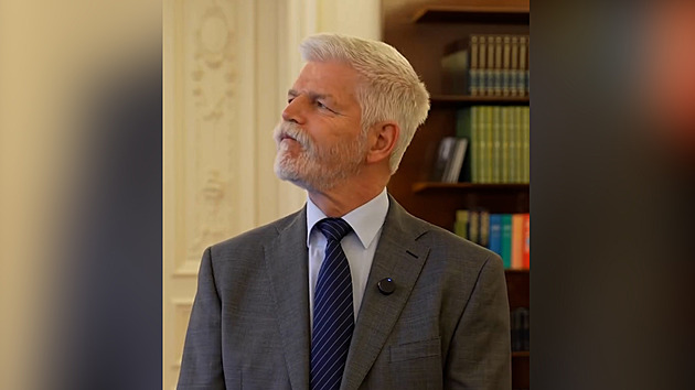 „Do pytle.“ Prezident Pavel ukázal nepovedené záběry uplynulého roku