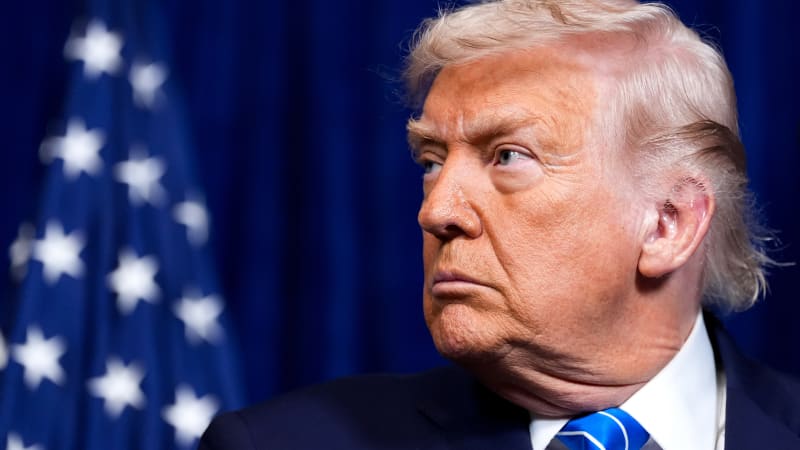 Caracasem otřásly silné exploze. Venezuela vyhlásila výjimečný stav, viní USA