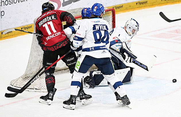 ONLINE: Plzeň drtí Boleslav, vedou i Vary. Kladno porazilo Spartu v prodloužení