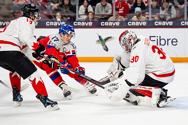 ONLINE: Česko - Kanada 0:0. Boj o finále MS, Ivankovic vychytal volného Galvase