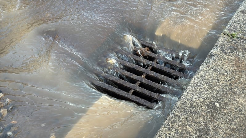 Havárie vody v Uherském Ostrohu: Nejspíš za ni může mráz. Zůstaly zavřené školy i úřady