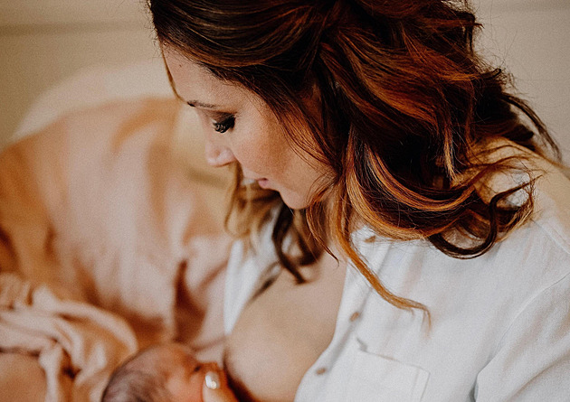 Olga Lounová je dvojnásobnou maminkou. Dceru rodila během úplňku