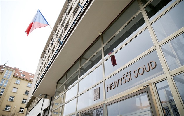 Na propuštění neměla škola právo. Učitelka vyhrála letitý spor s gymnáziem