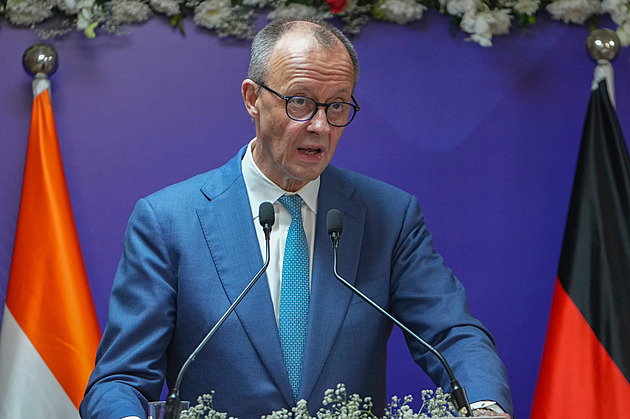 Vidíme poslední dny či týdny íránského režimu, je přesvědčený Merz