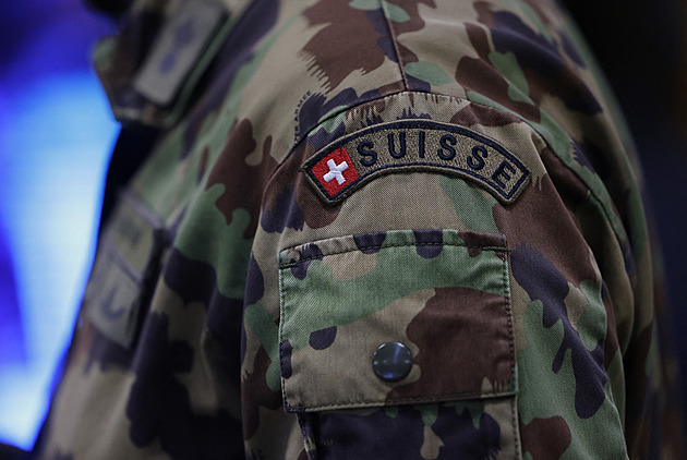 Švýcarsko chce začít výrazně zbrojit, dočasně kvůli tomu zvýší daně