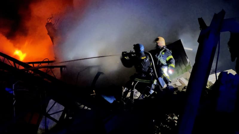 Rusové rozpoutali peklo ve Vilňansku: Jsou tam zničené domy, vypukly požáry. Tři lidé zemřeli