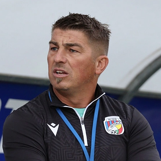 Ve Švýcarsku na sebe lidi mají vyšší nároky, říká Pěchouček. Viktorce věří