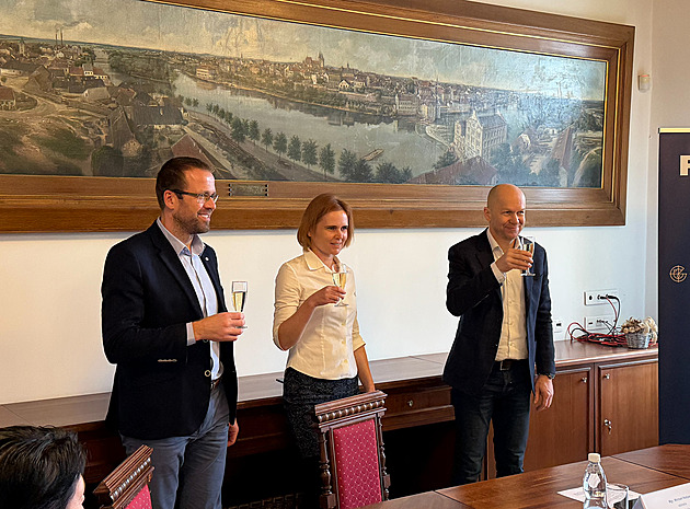 Nejdřív Plzeň, teď Kolín. Nejbohatší Čech vstupuje po fotbalu také do hokeje