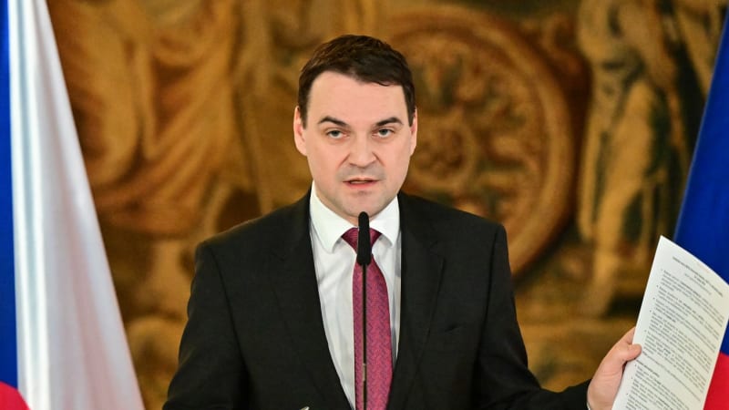 Macinka: Hrad Turka až dehonestuje, reagovat už nebudeme. Na Babiše buďme pyšní