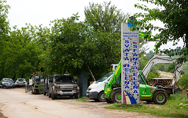 Mluví se tu česky, ale Česko to není. Příběh zapomenuté vesnice v Rumunsku
