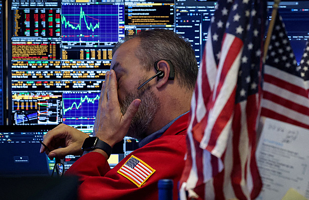 AI postrašila investory. Akcie softwarových firem umazaly téměř bilion dolarů