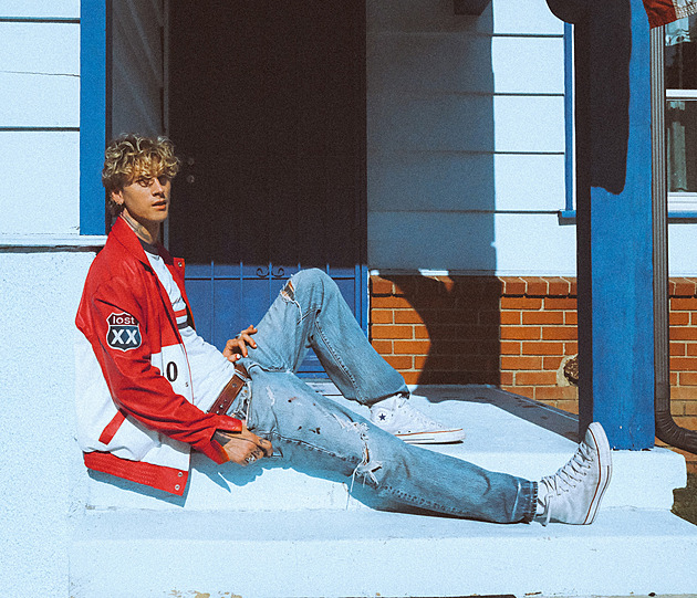 Dobře ty, vysekl mu poklonu Bob Dylan. MGK dodnes nechápe, jak k tomu došlo