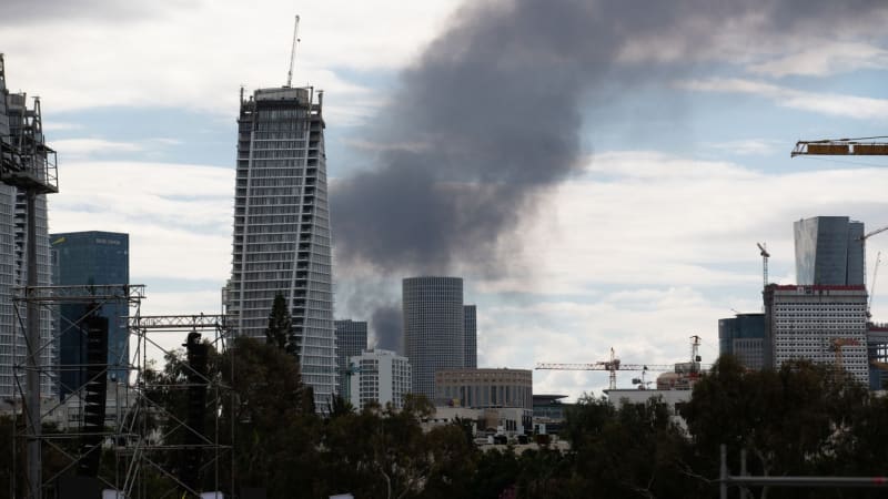 Češi uvěznění v Emirátech: Chodí nám varovné SMS. Ukrýváme se v místnostech bez oken