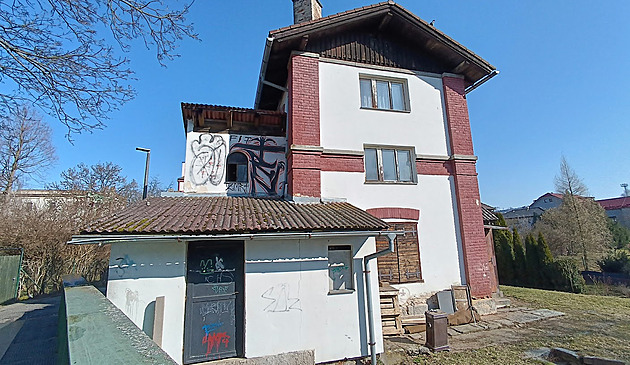 Kvůli novému mostu padne klubovna skautů. Stavět se začne v září